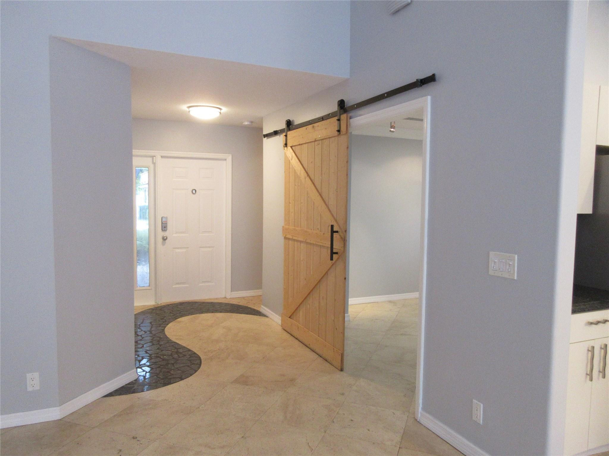 4955 SW 35th Ter