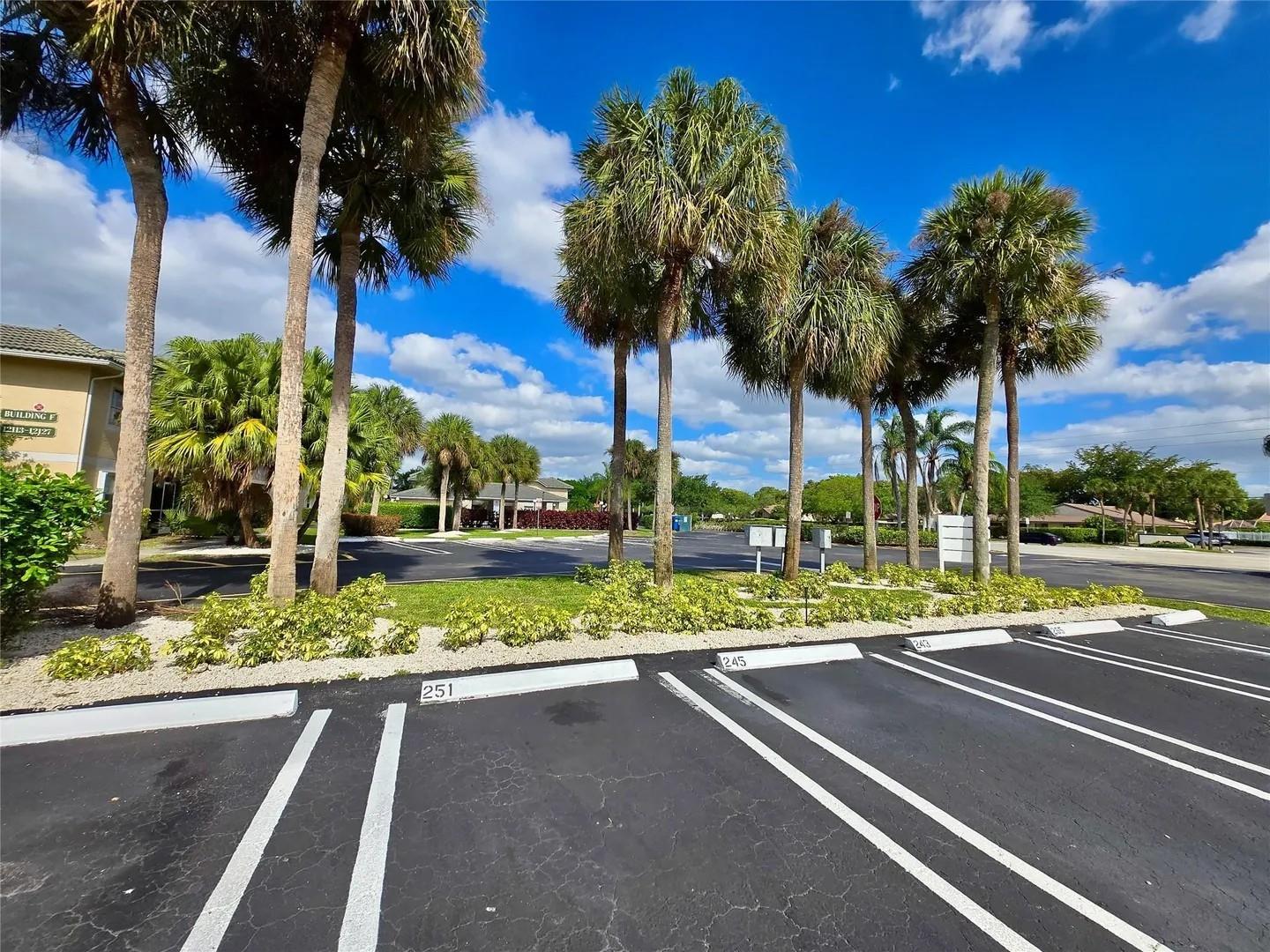 12069 ROYAL PALM BL 3I