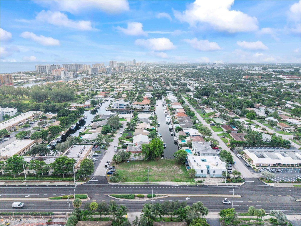 2716 NE 14th Street Cswy