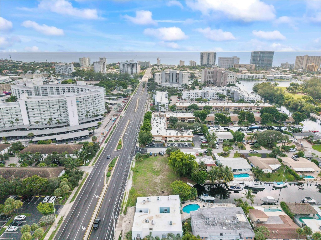 2716 NE 14th Street Cswy