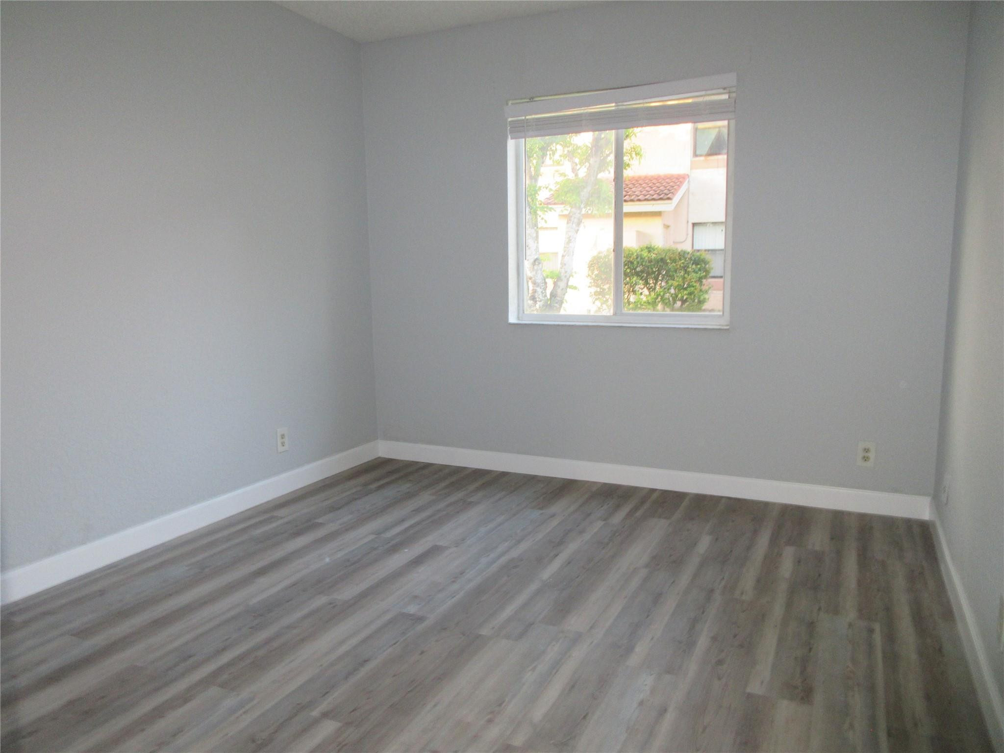 11444 NW 42nd St 11444