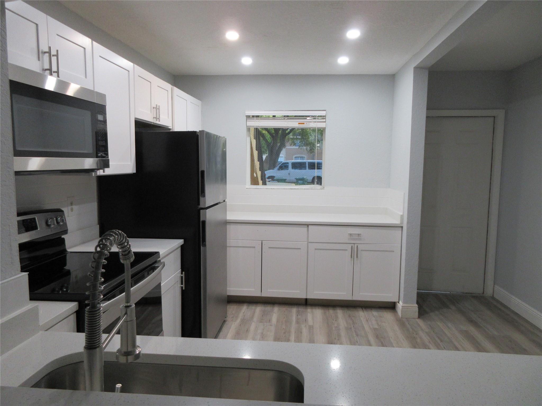 11444 NW 42nd St 11444