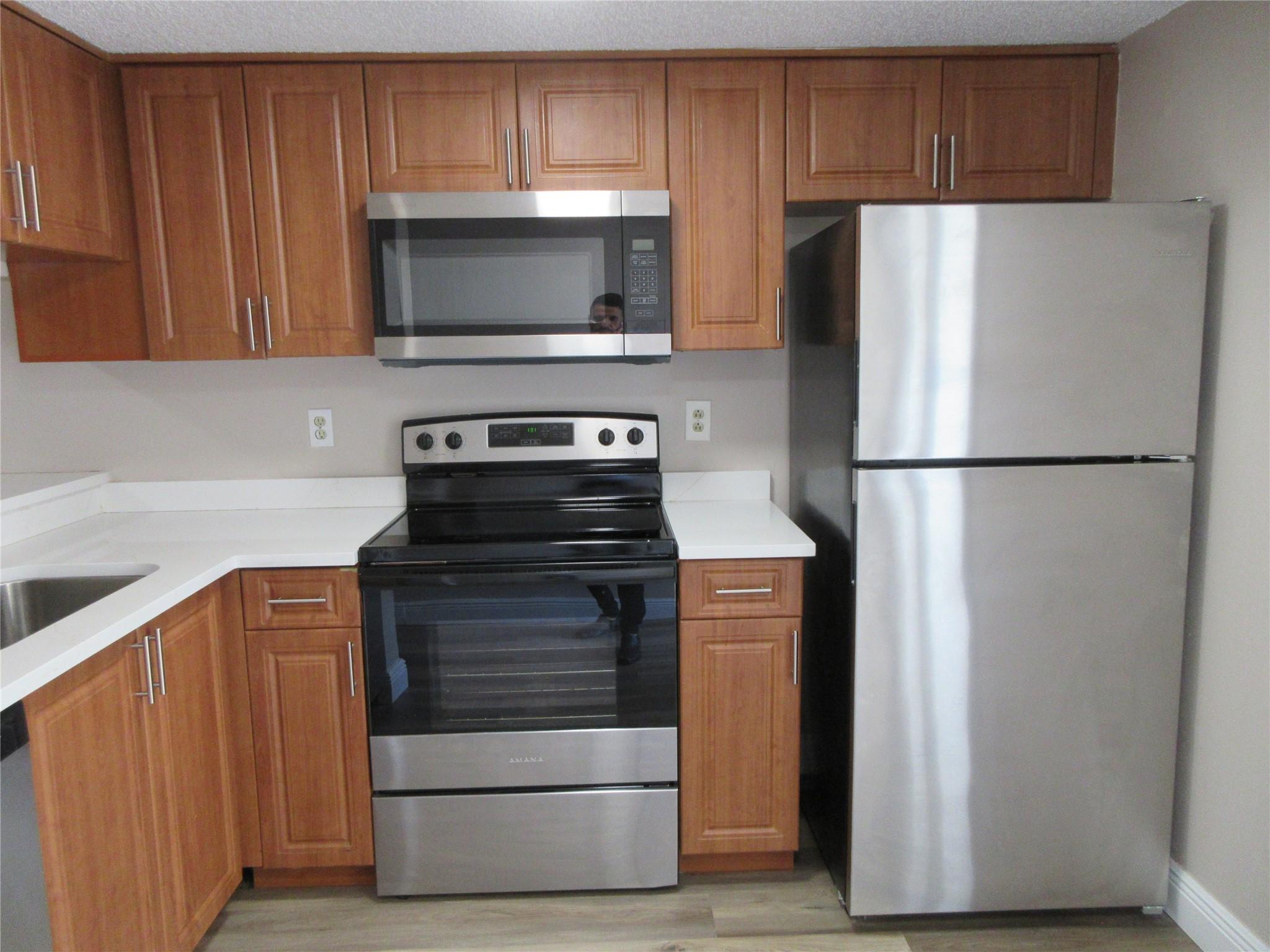 11515 NW 44th St 11515