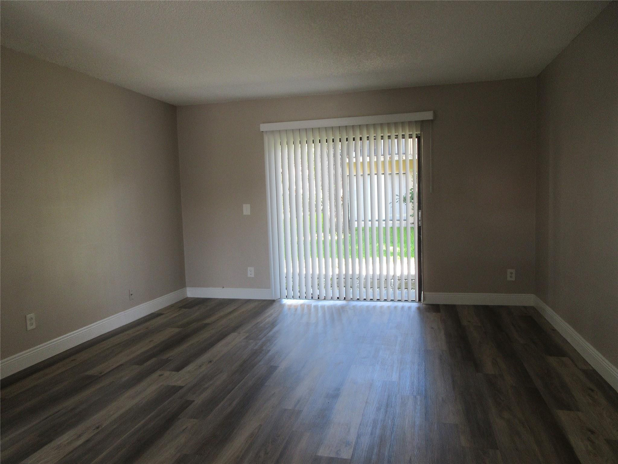 11515 NW 44th St 11515