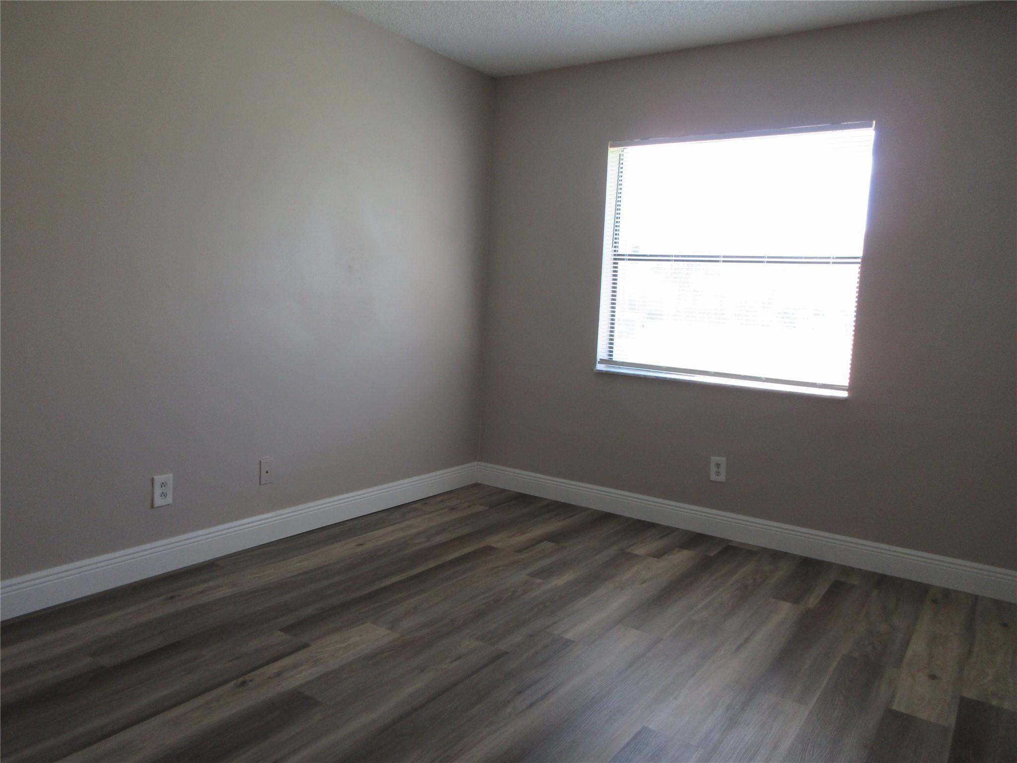 11515 NW 44th St 11515