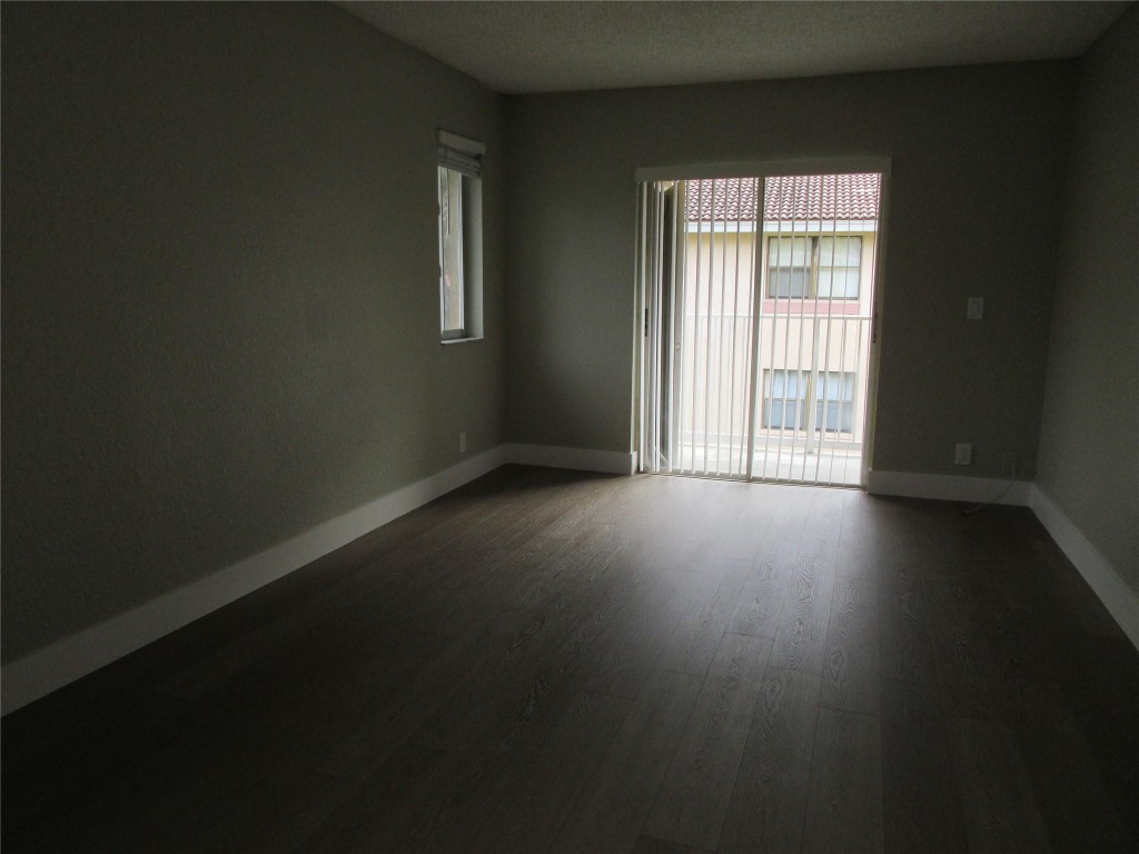 11446 NW 42nd St 11444