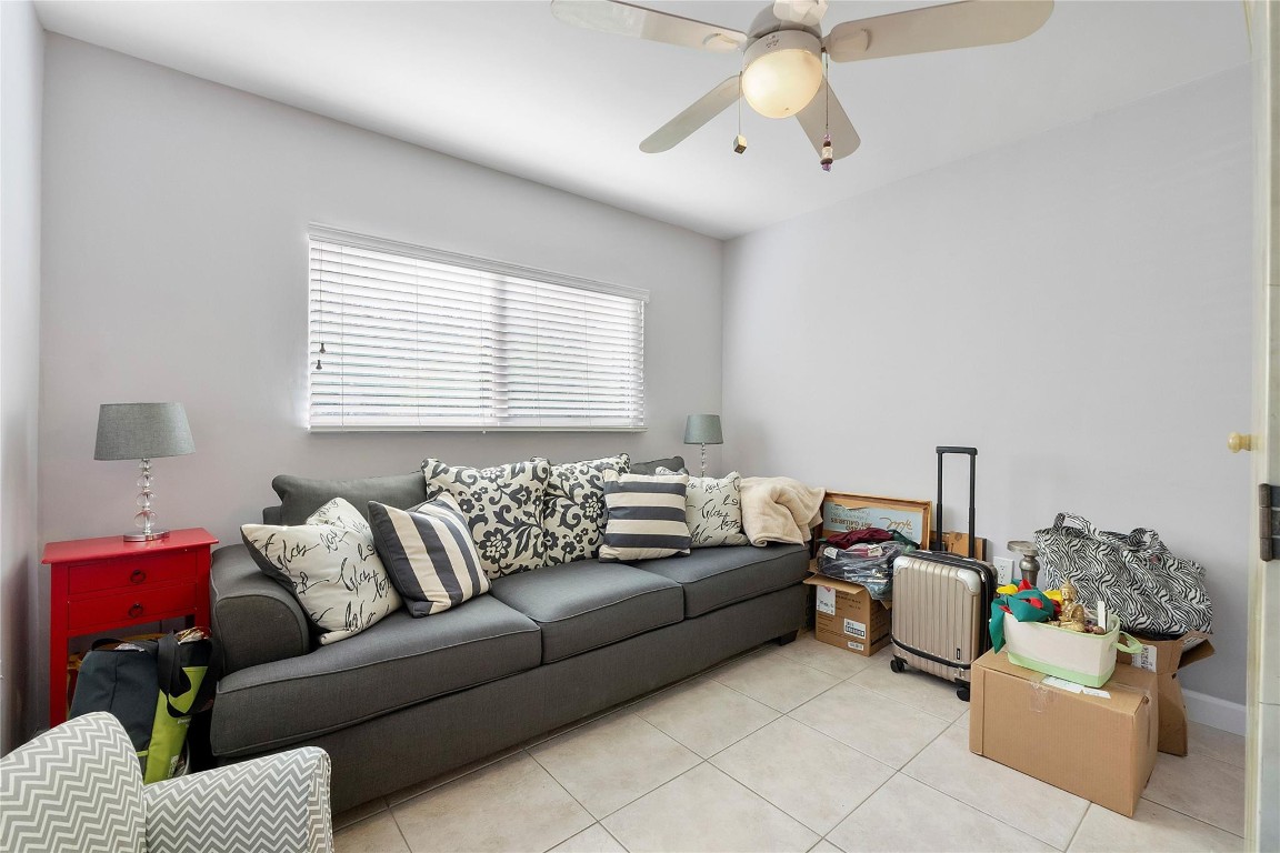 565 NW 98th Avenue 565