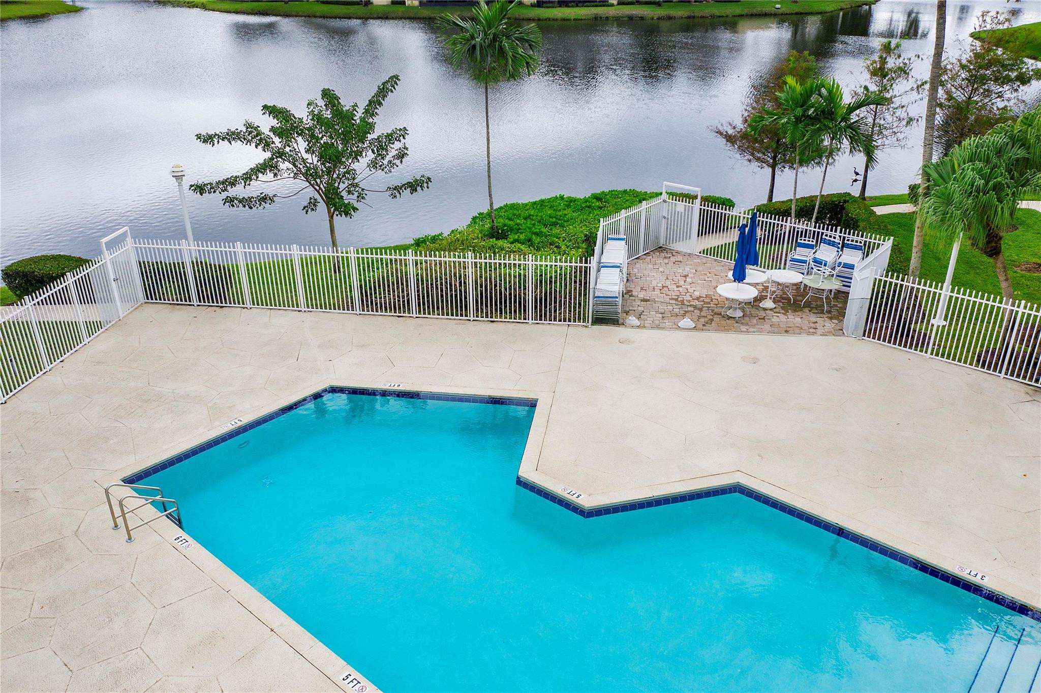 565 NW 98th Avenue 565