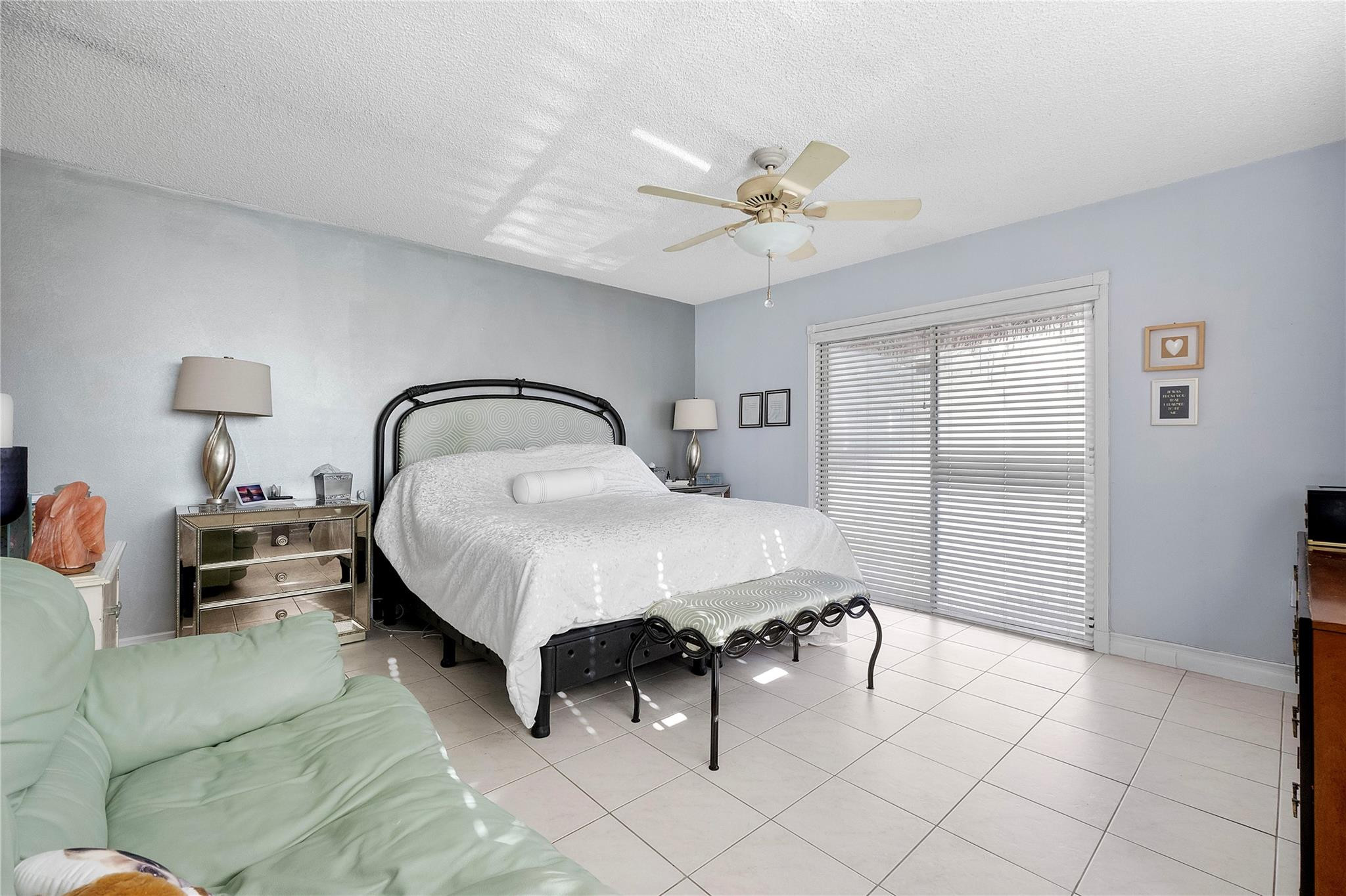 565 NW 98th Avenue 565