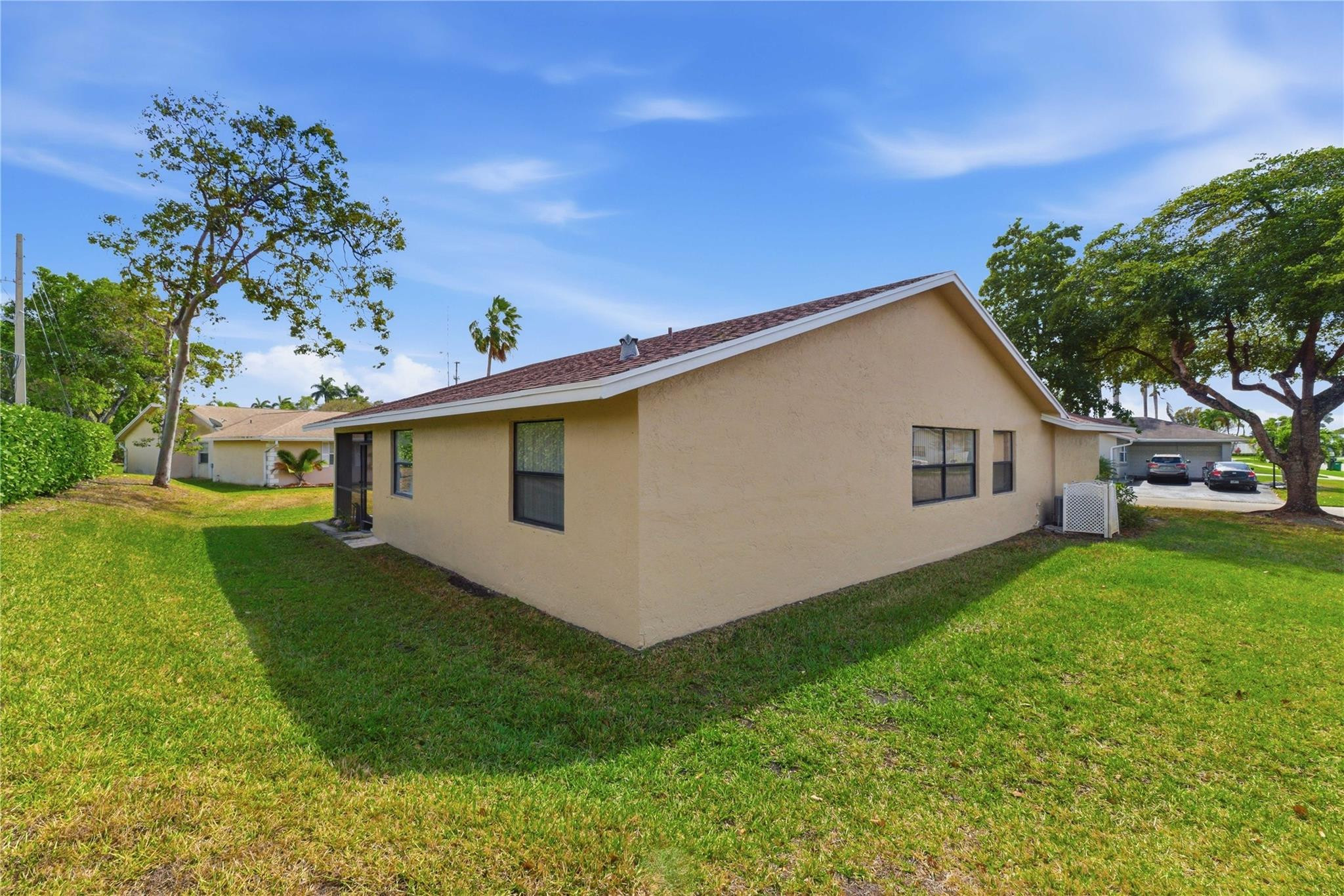 7520 NW 88th Terrace