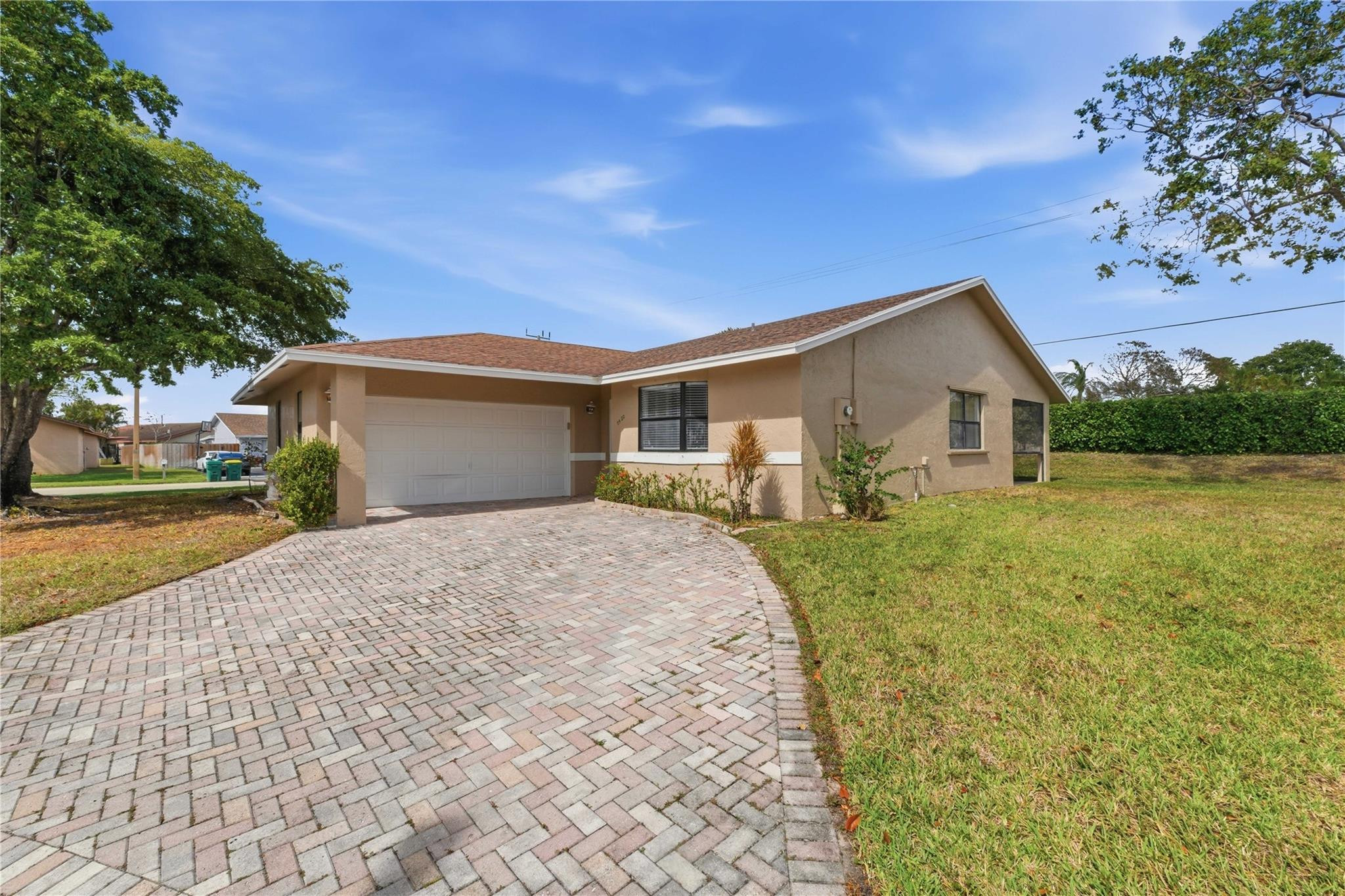 7520 NW 88th Terrace