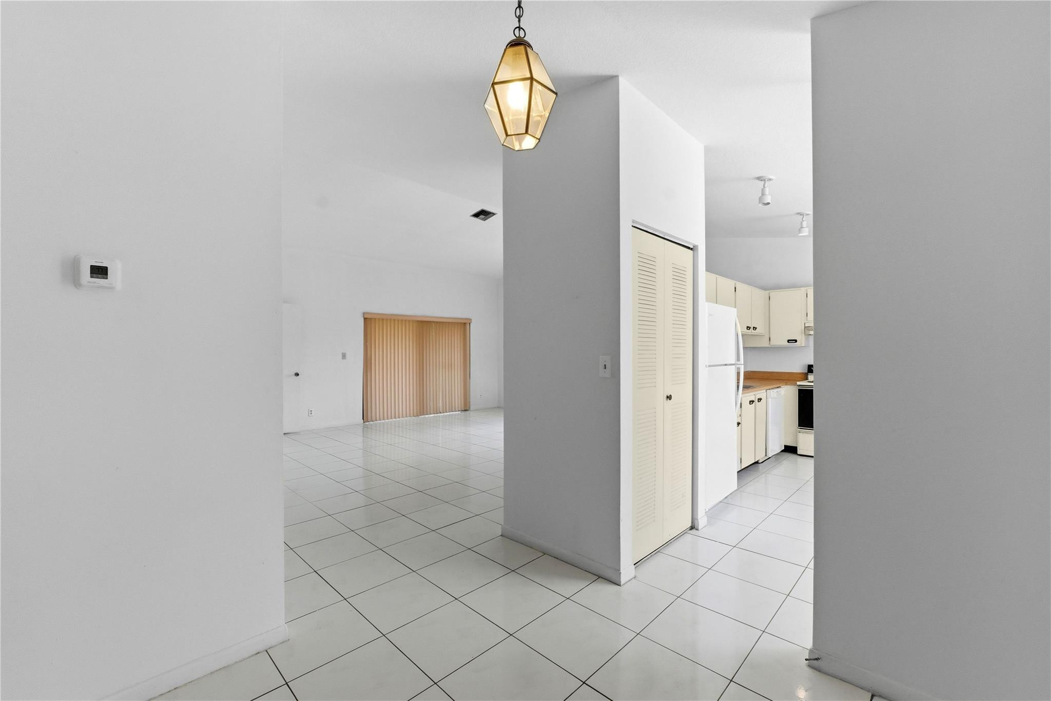 7520 NW 88th Terrace