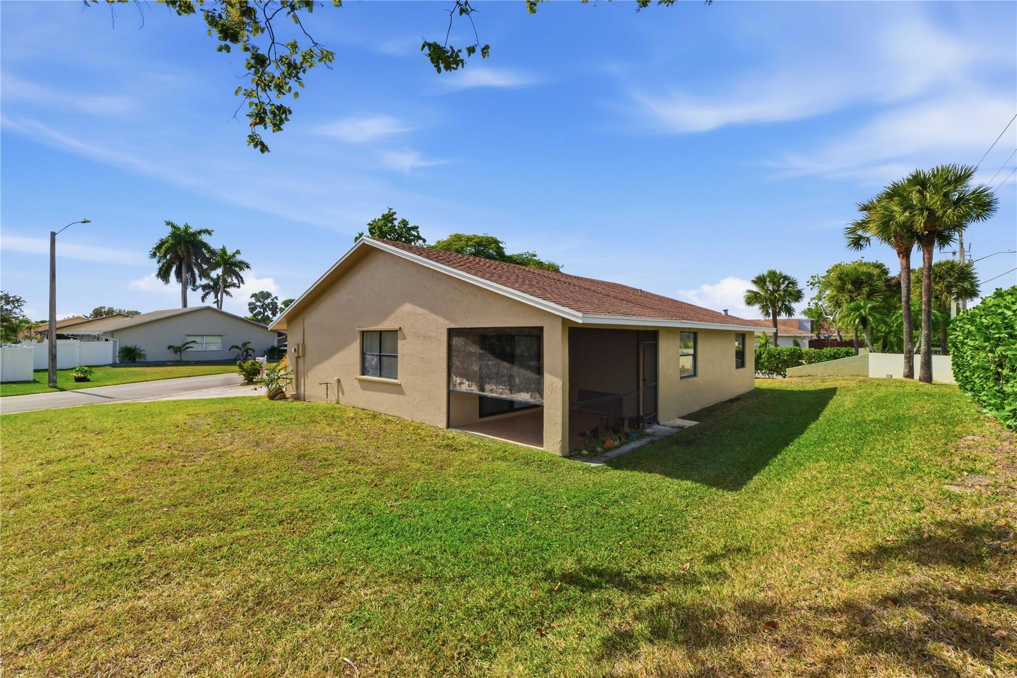 7520 NW 88th Terrace