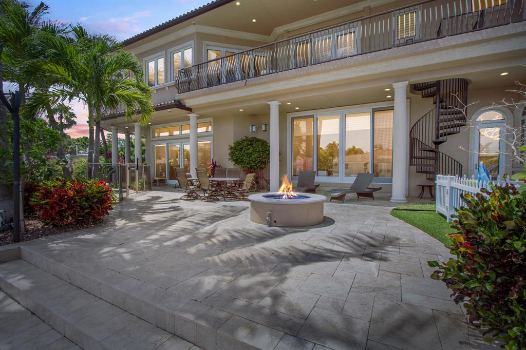 918 Tropic Boulevard