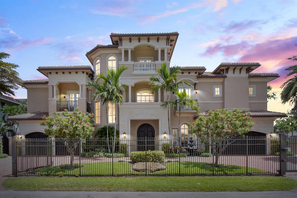 918 Tropic Boulevard