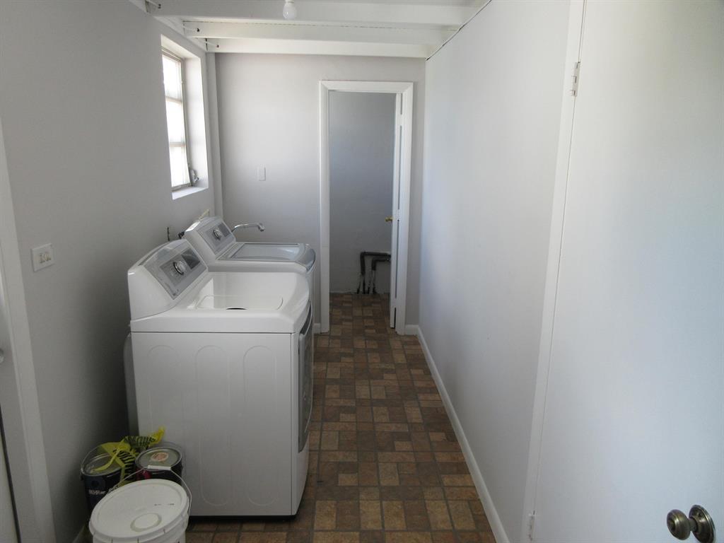 934 Tropic Boulevard