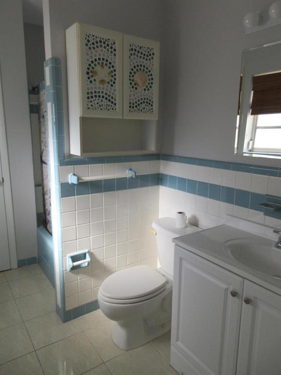 934 Tropic Boulevard