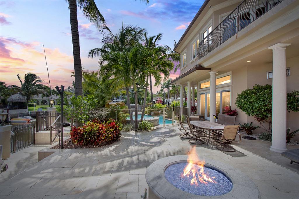 918 Tropic Boulevard