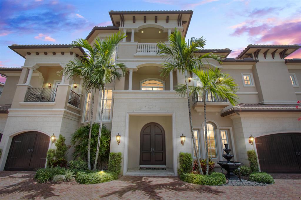 918 Tropic Boulevard