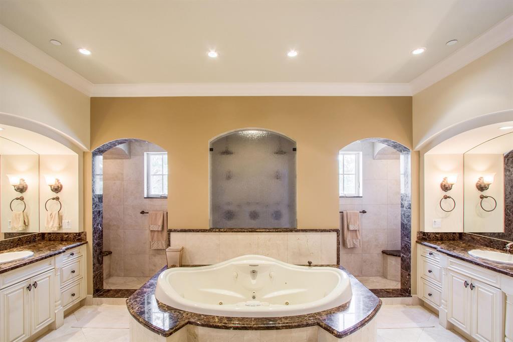 918 Tropic Boulevard