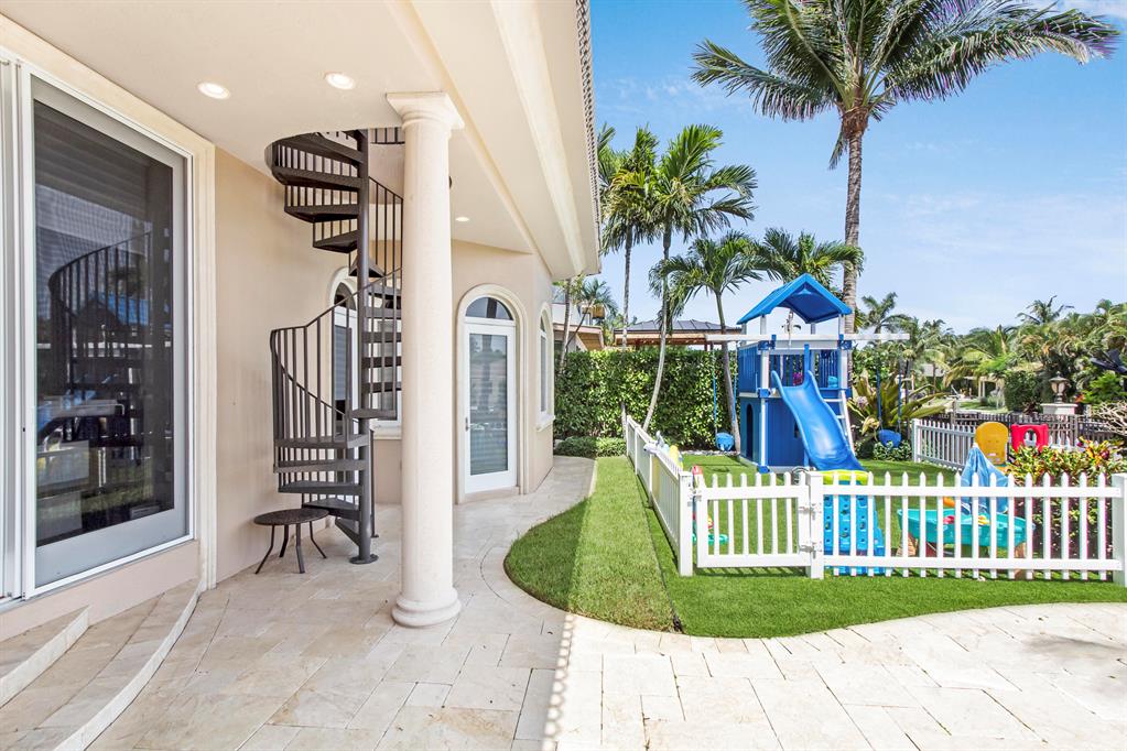 918 Tropic Boulevard