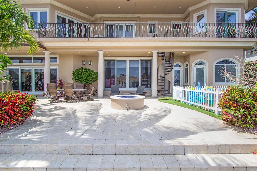 918 Tropic Boulevard