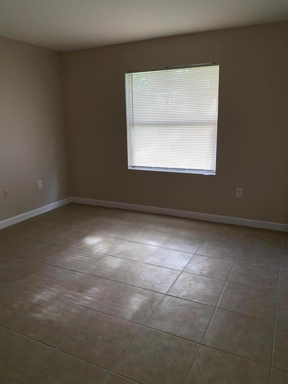 2211 SE 3rd Street 2