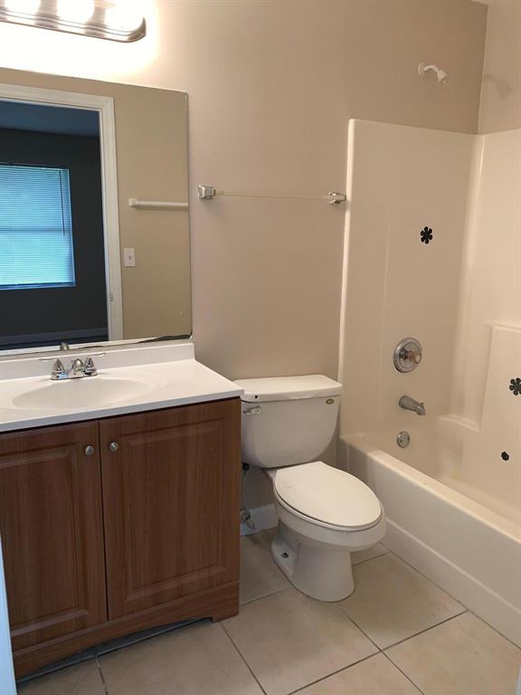 2211 SE 3rd Street 2