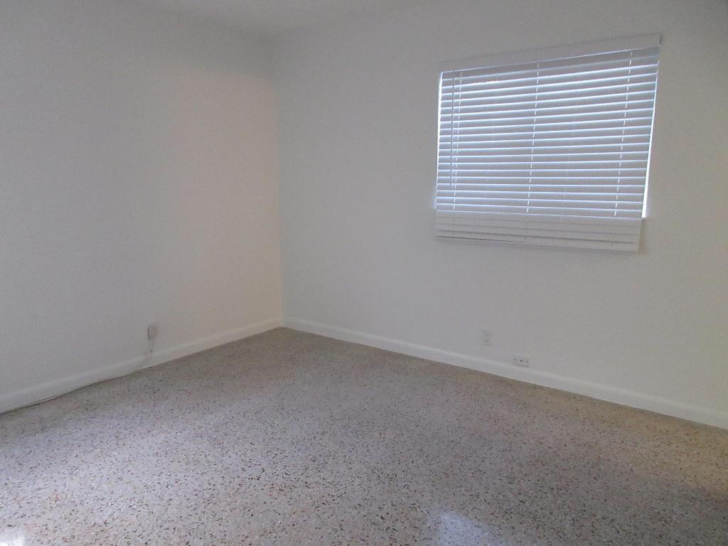 1118 N H Street Unit: 5