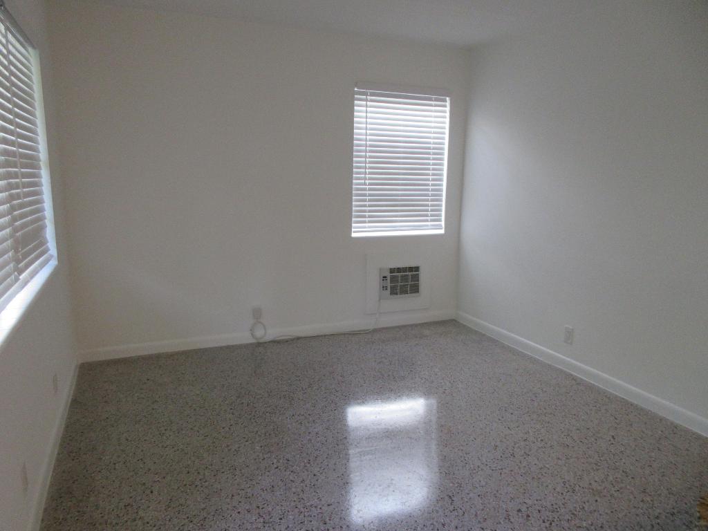 1118 N H Street Unit: 5