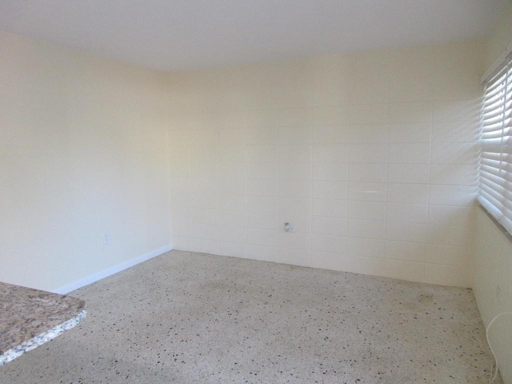 1238 17th Avenue N Unit: 4