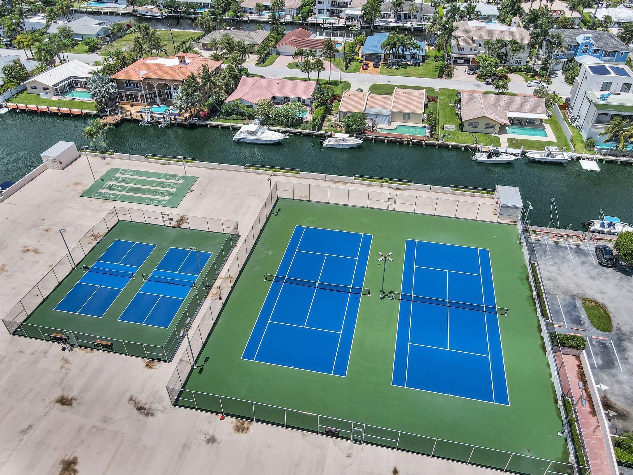 859 Jeffery Street 504