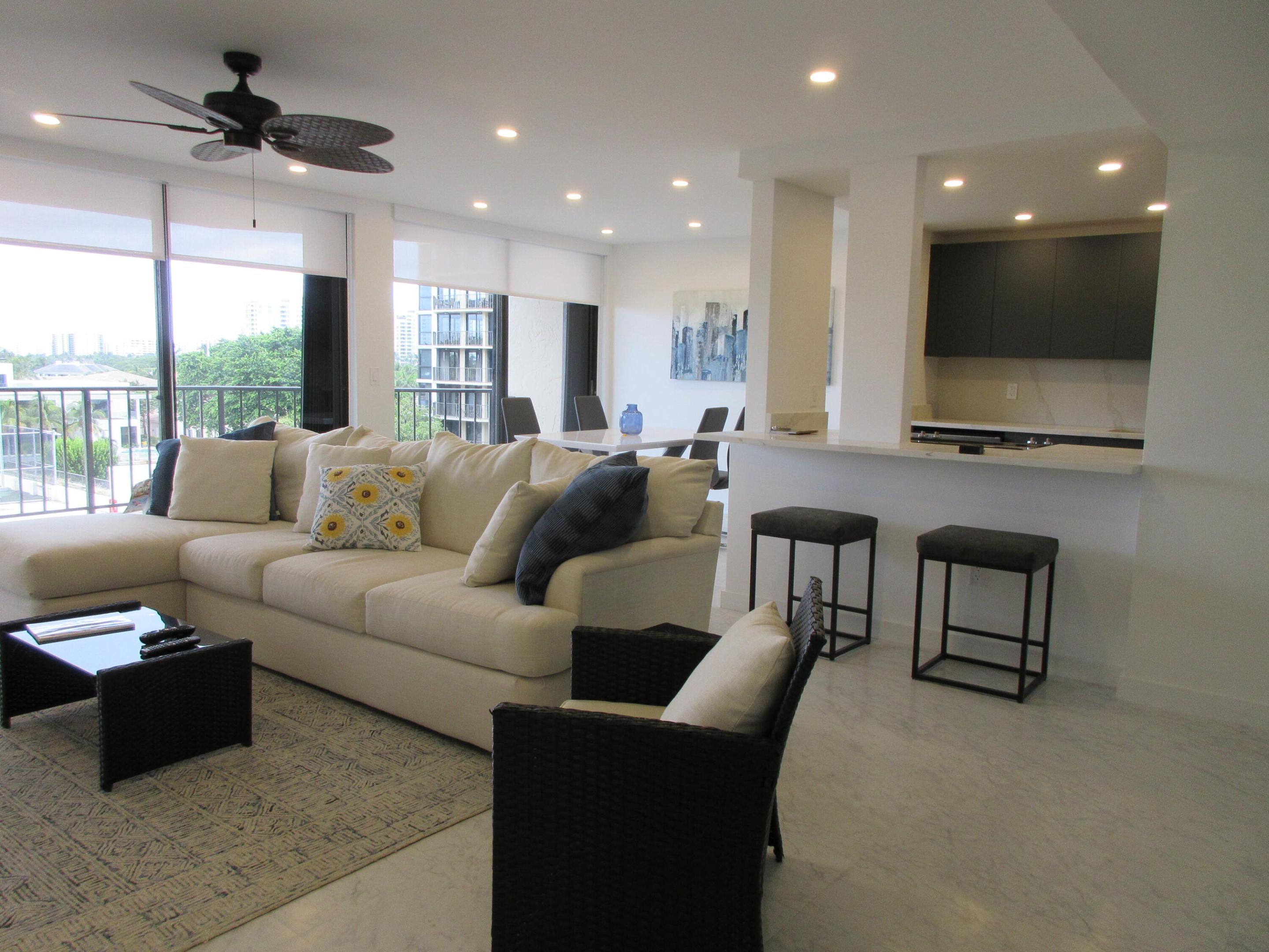 859 Jeffery Street 504