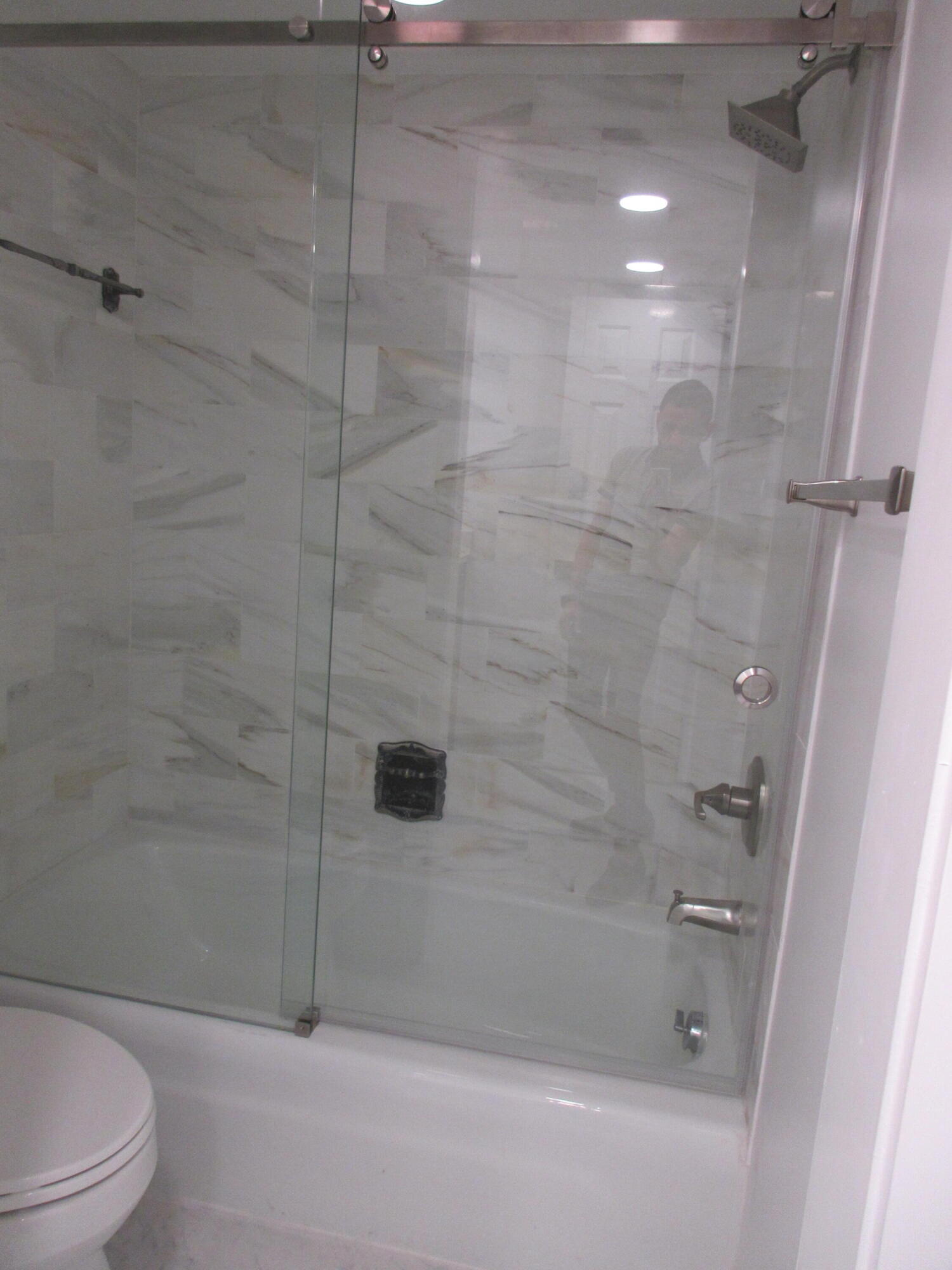 859 Jeffery Street 504