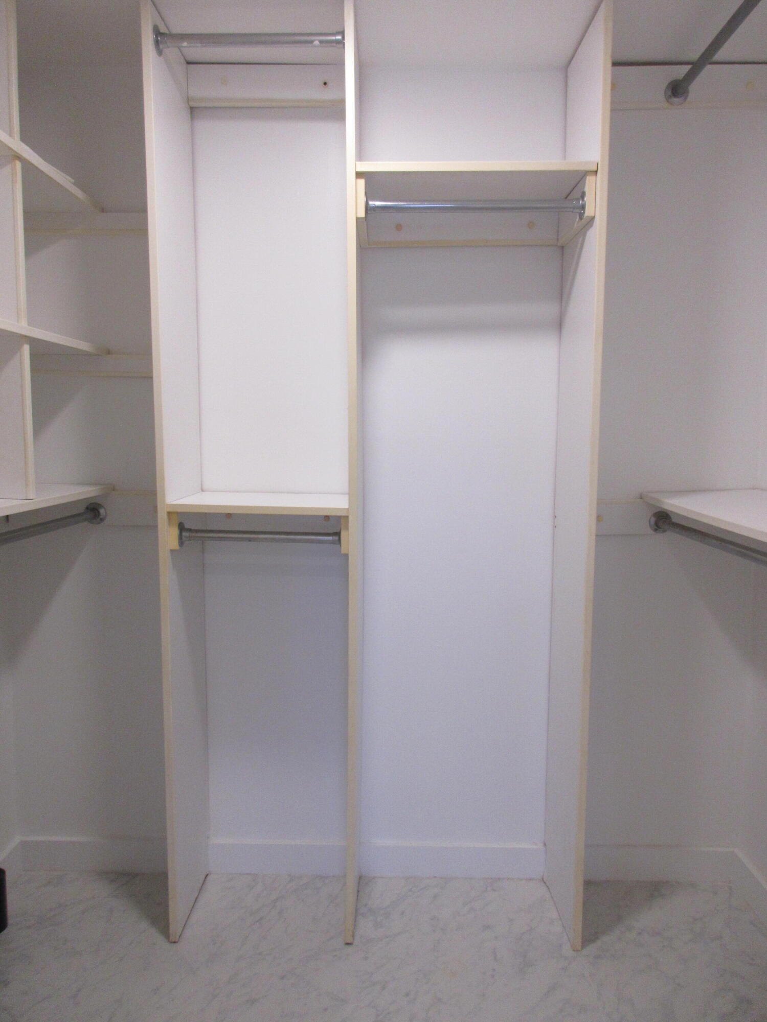 859 Jeffery Street 504