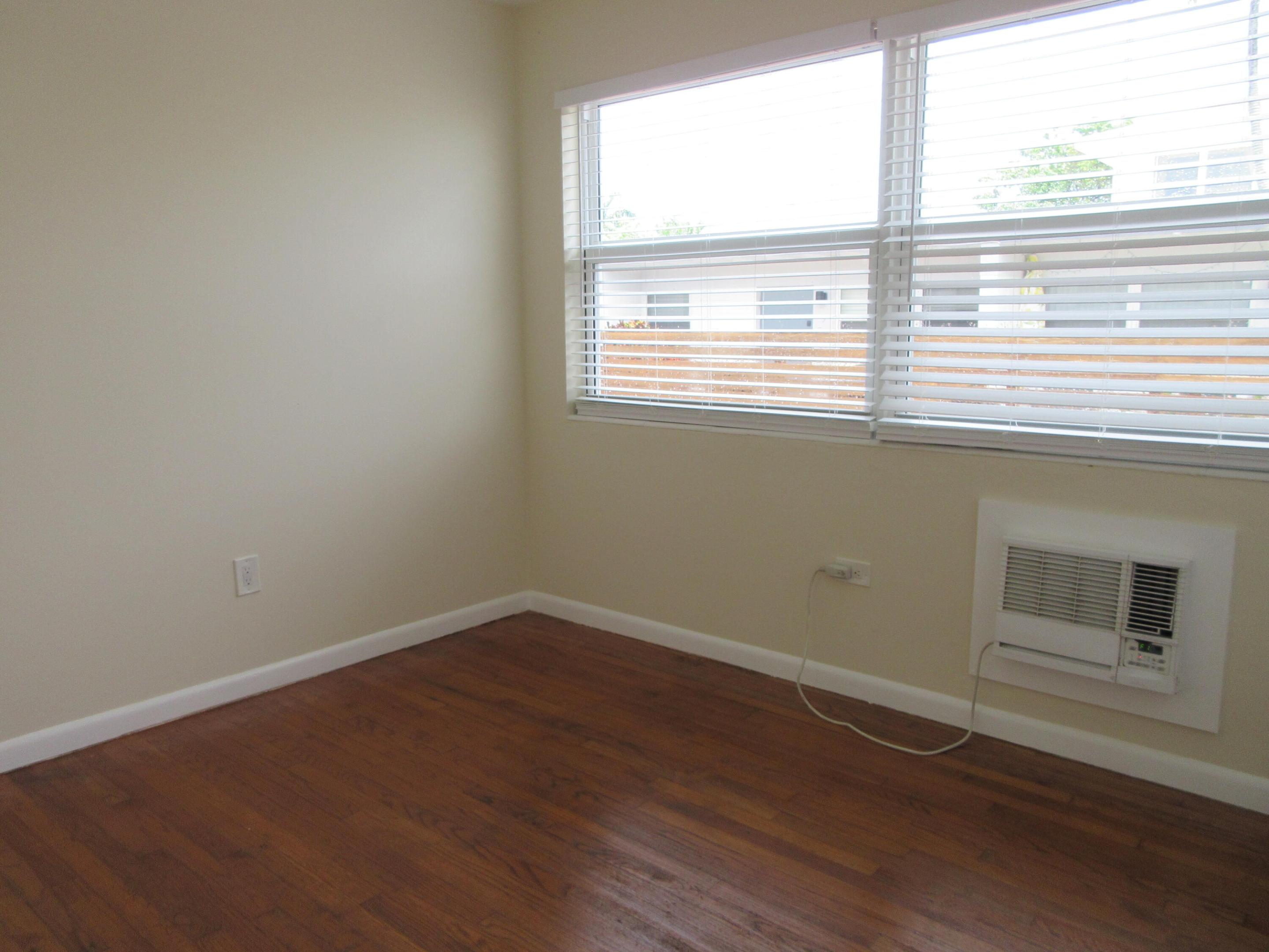 1238 17th Avenue N 1