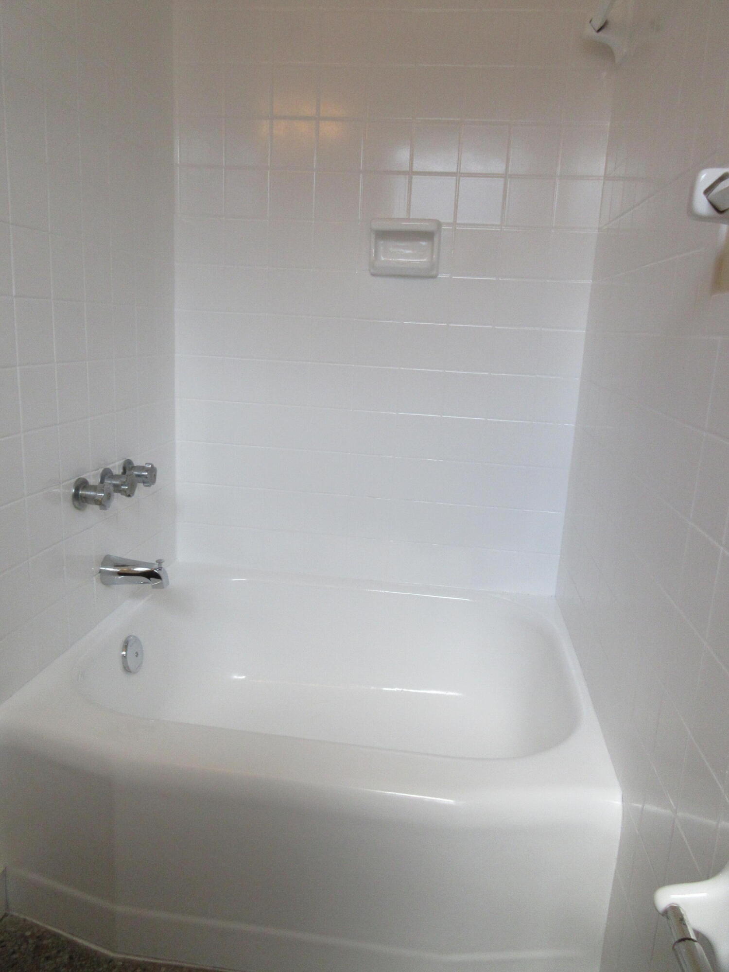 1234 17th Avenue N 3