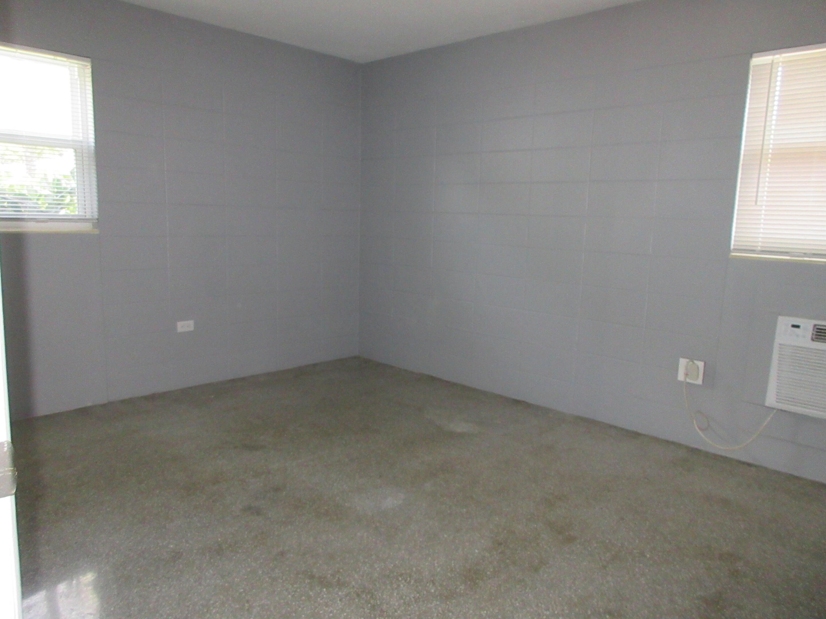 1228 18th Avenue N 4