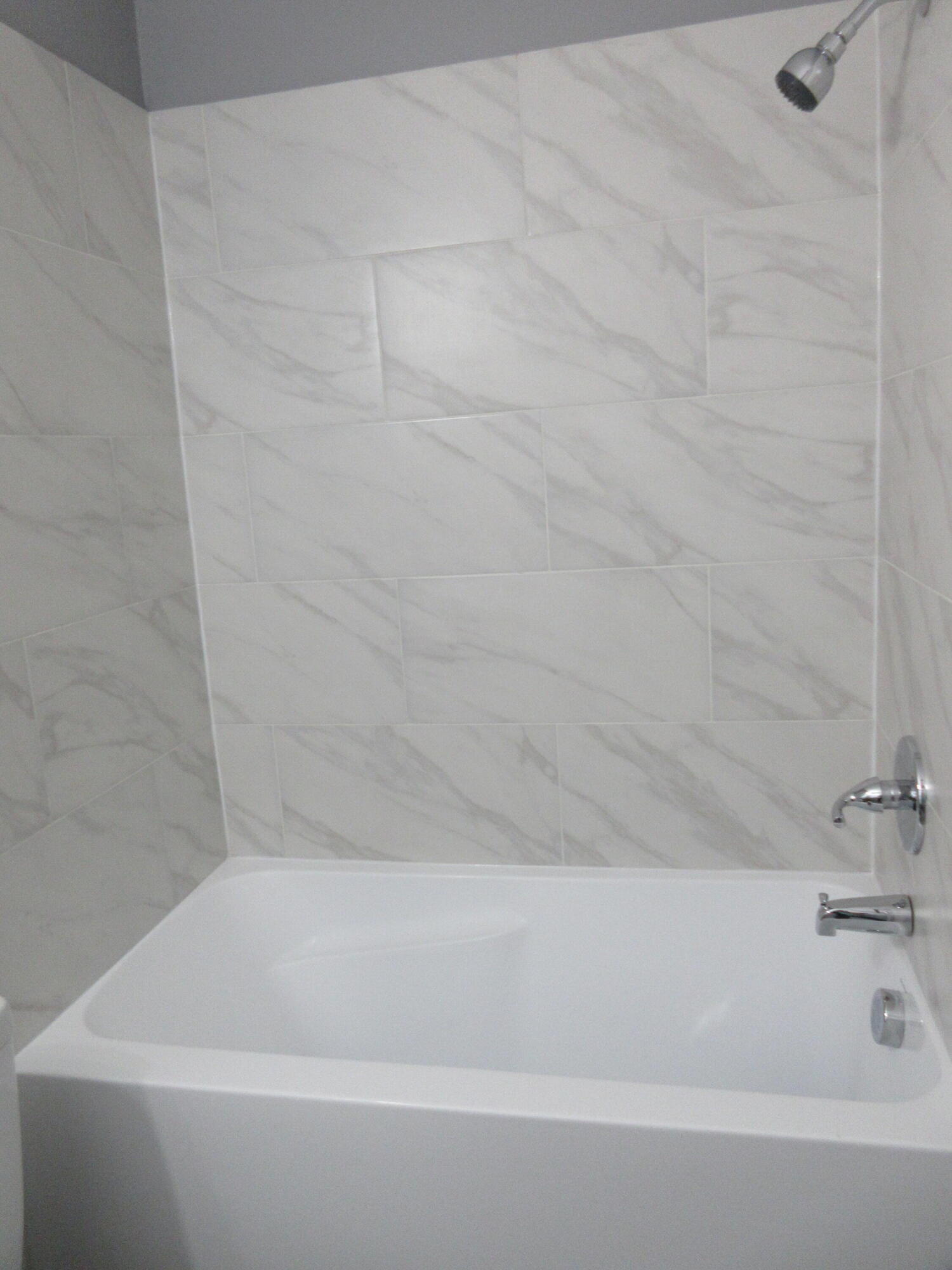 1228 18th Avenue N 4