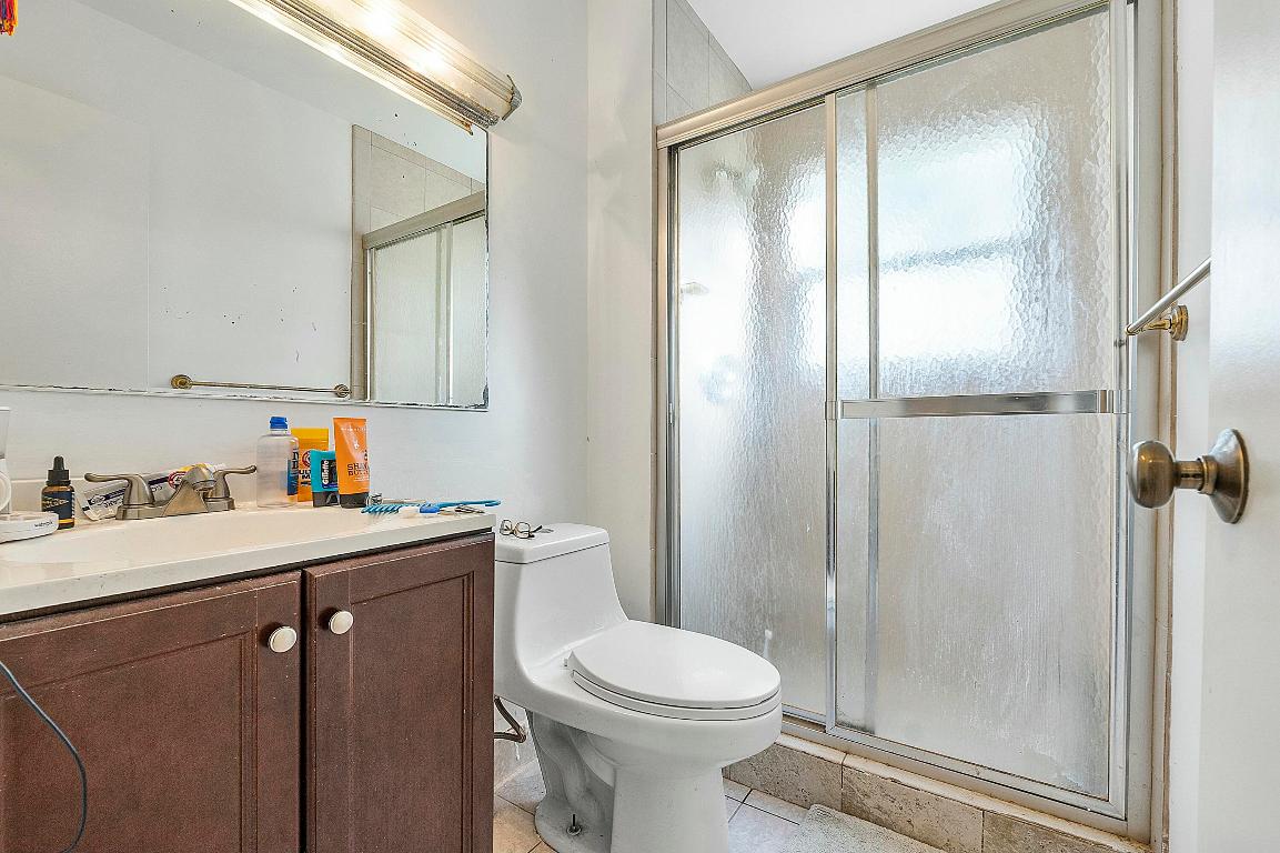 8143 Cedar Hollow Lane