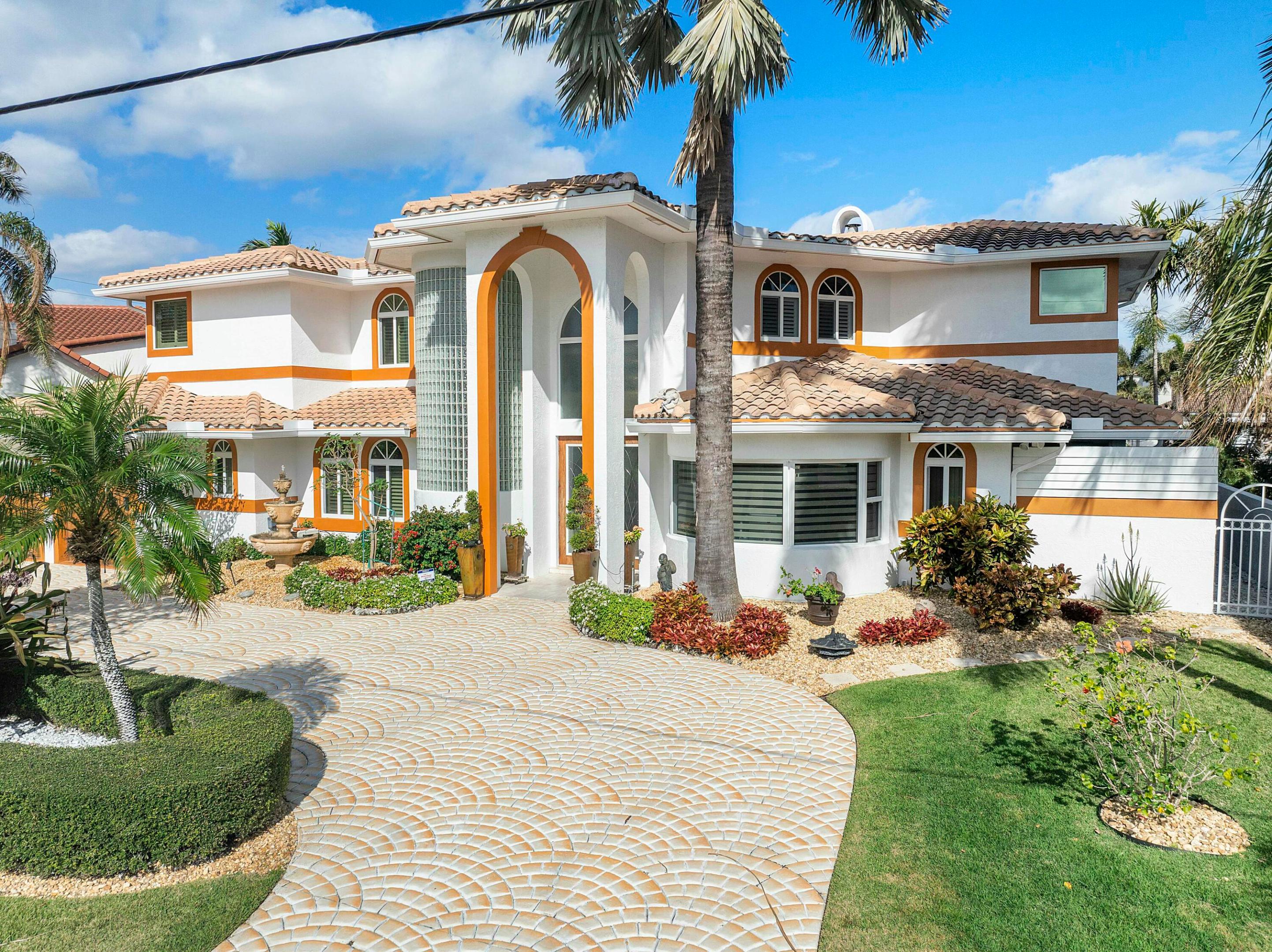 911 Hyacinth Drive