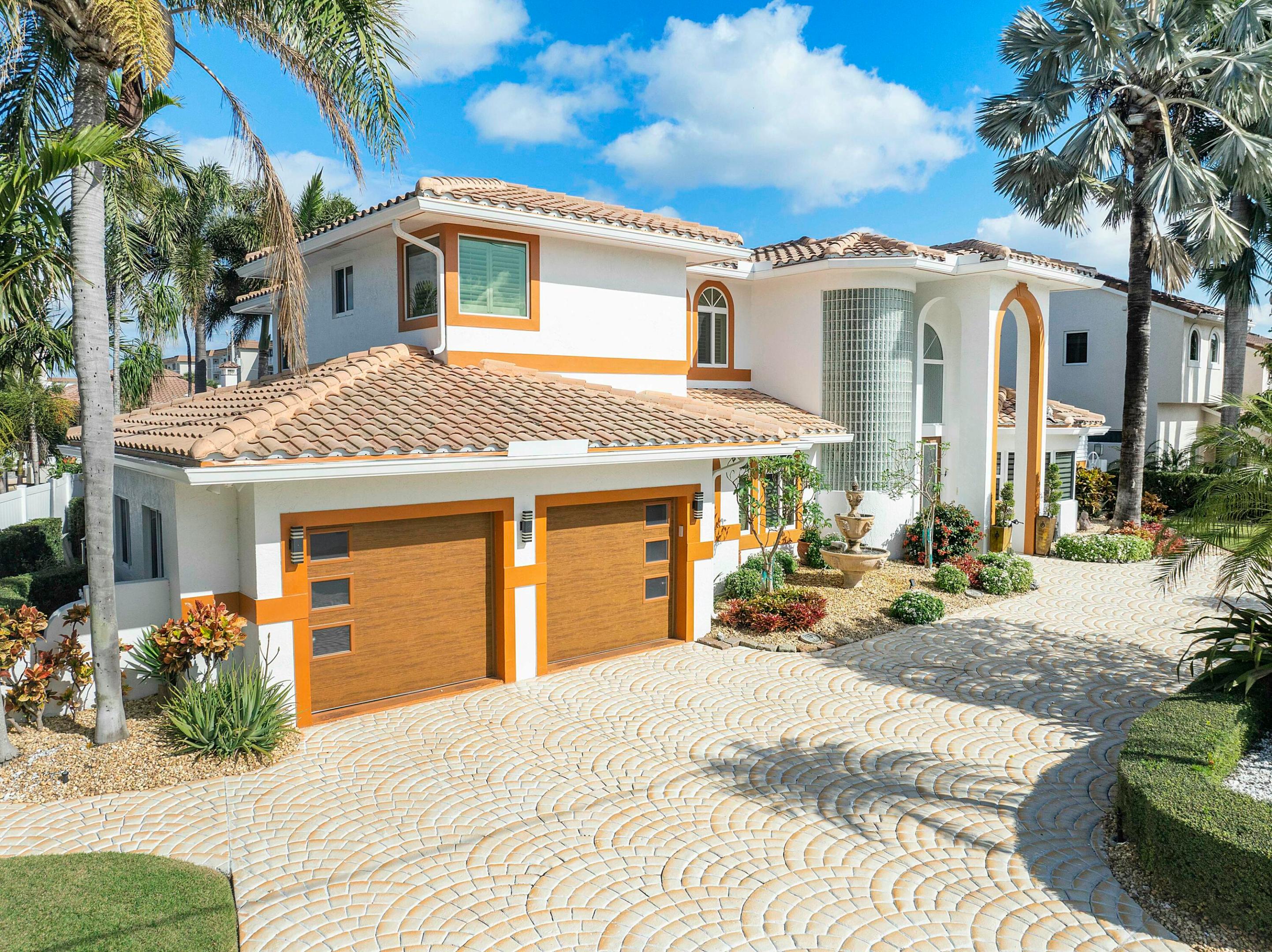 911 Hyacinth Drive