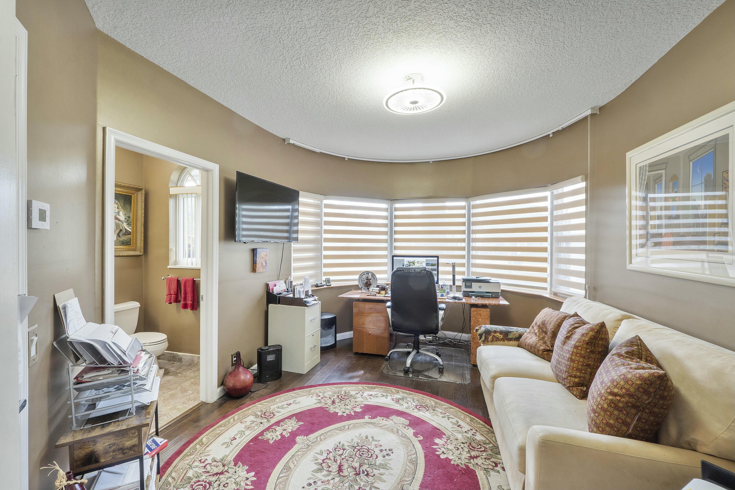 911 Hyacinth Drive