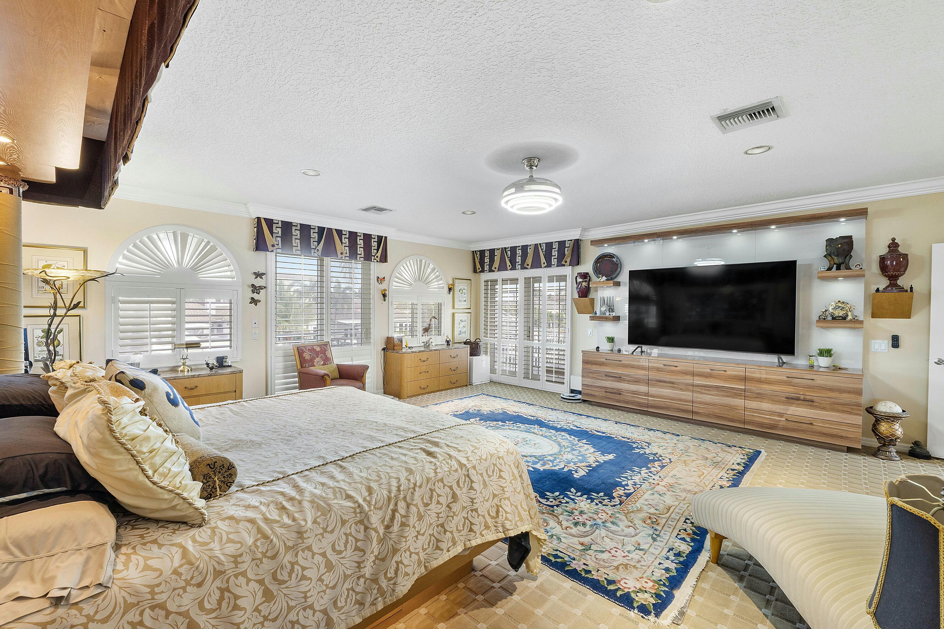 911 Hyacinth Drive