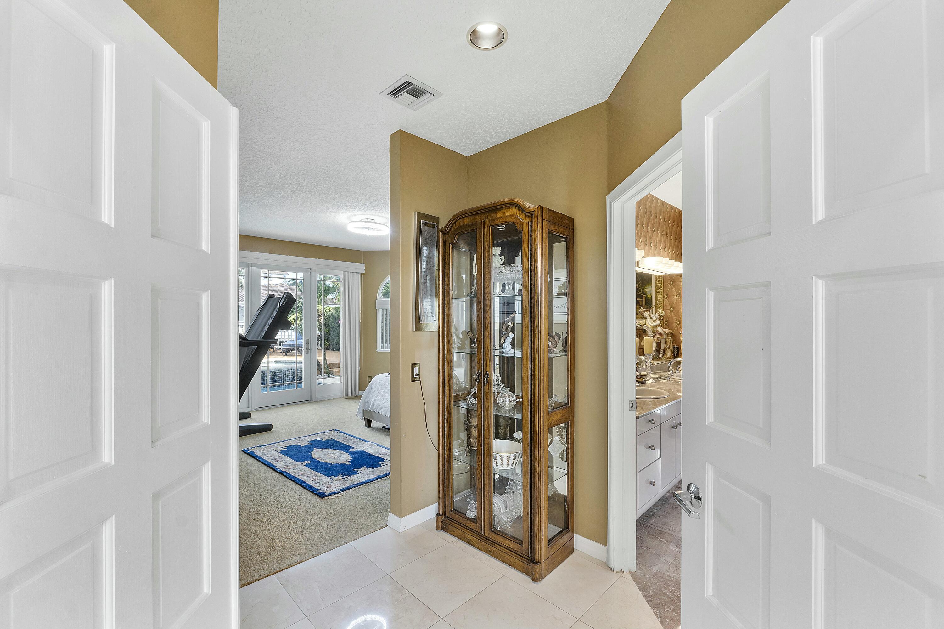 911 Hyacinth Drive