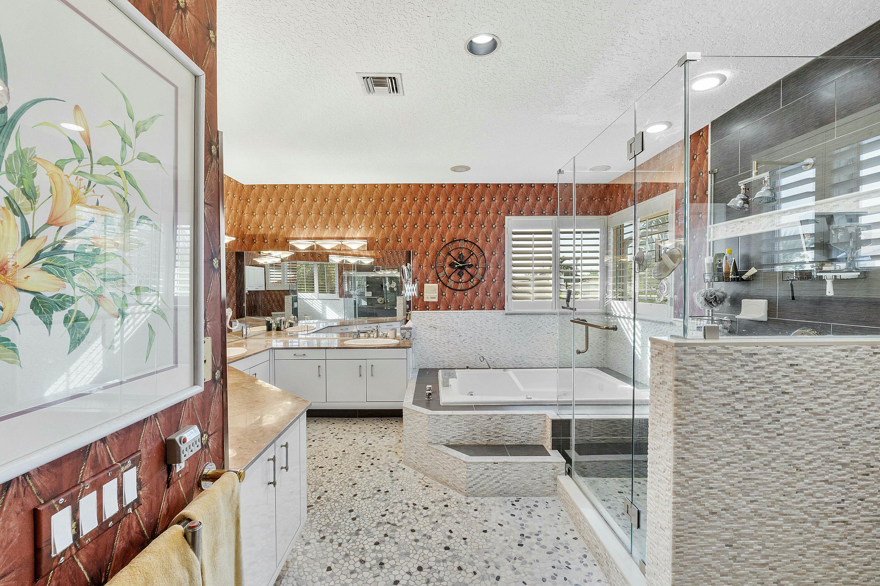911 Hyacinth Drive