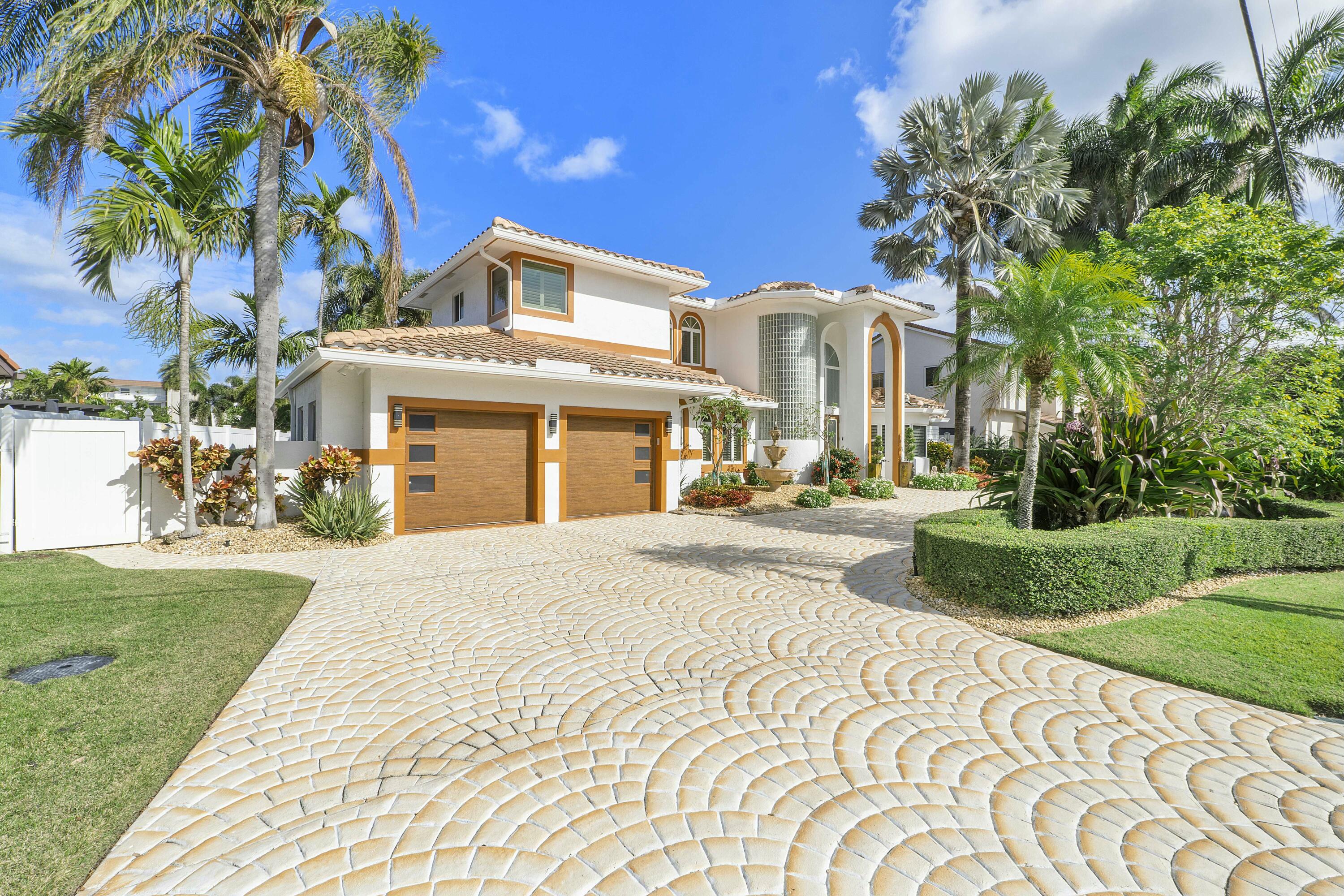 911 Hyacinth Drive