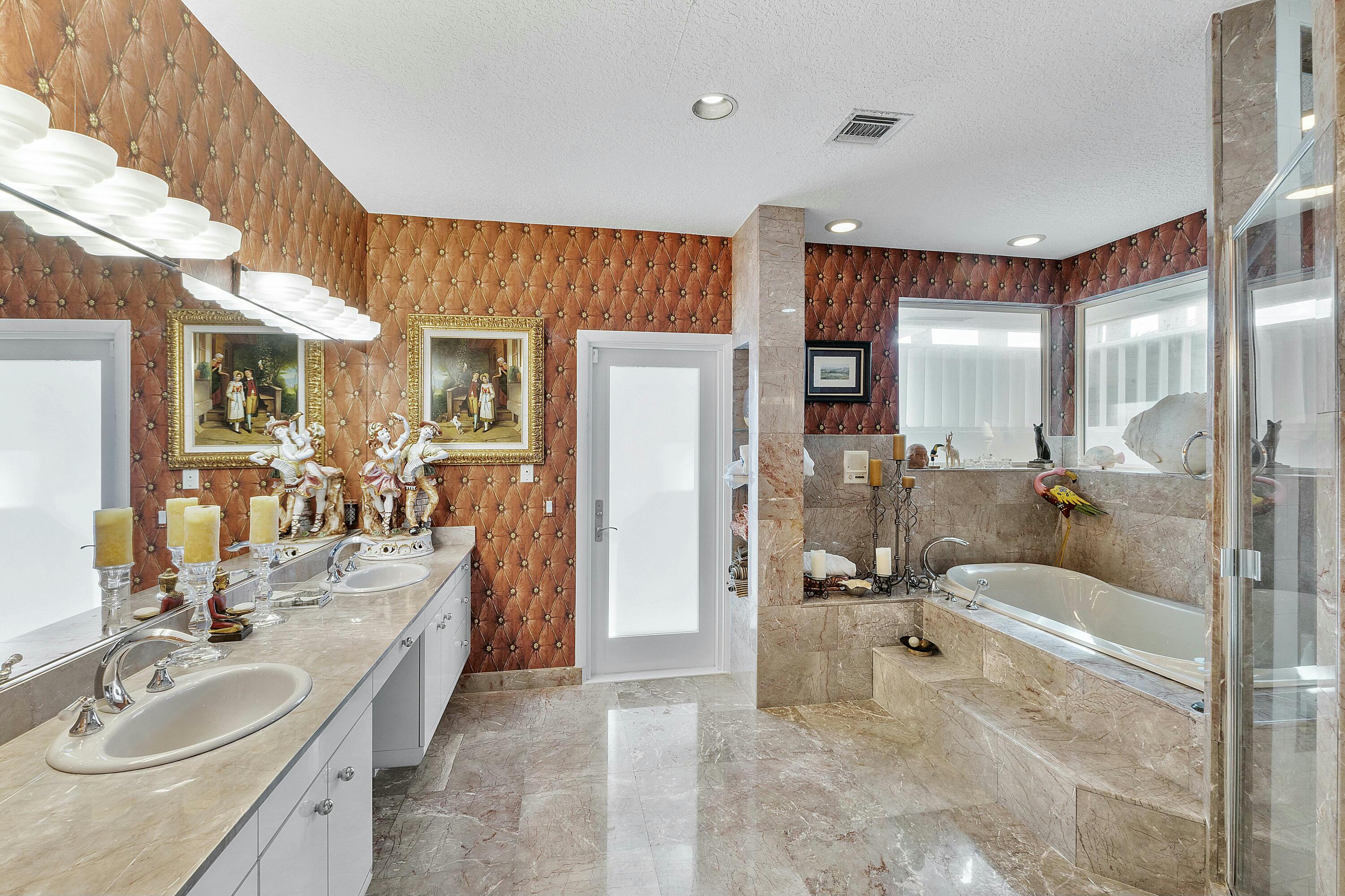 911 Hyacinth Drive