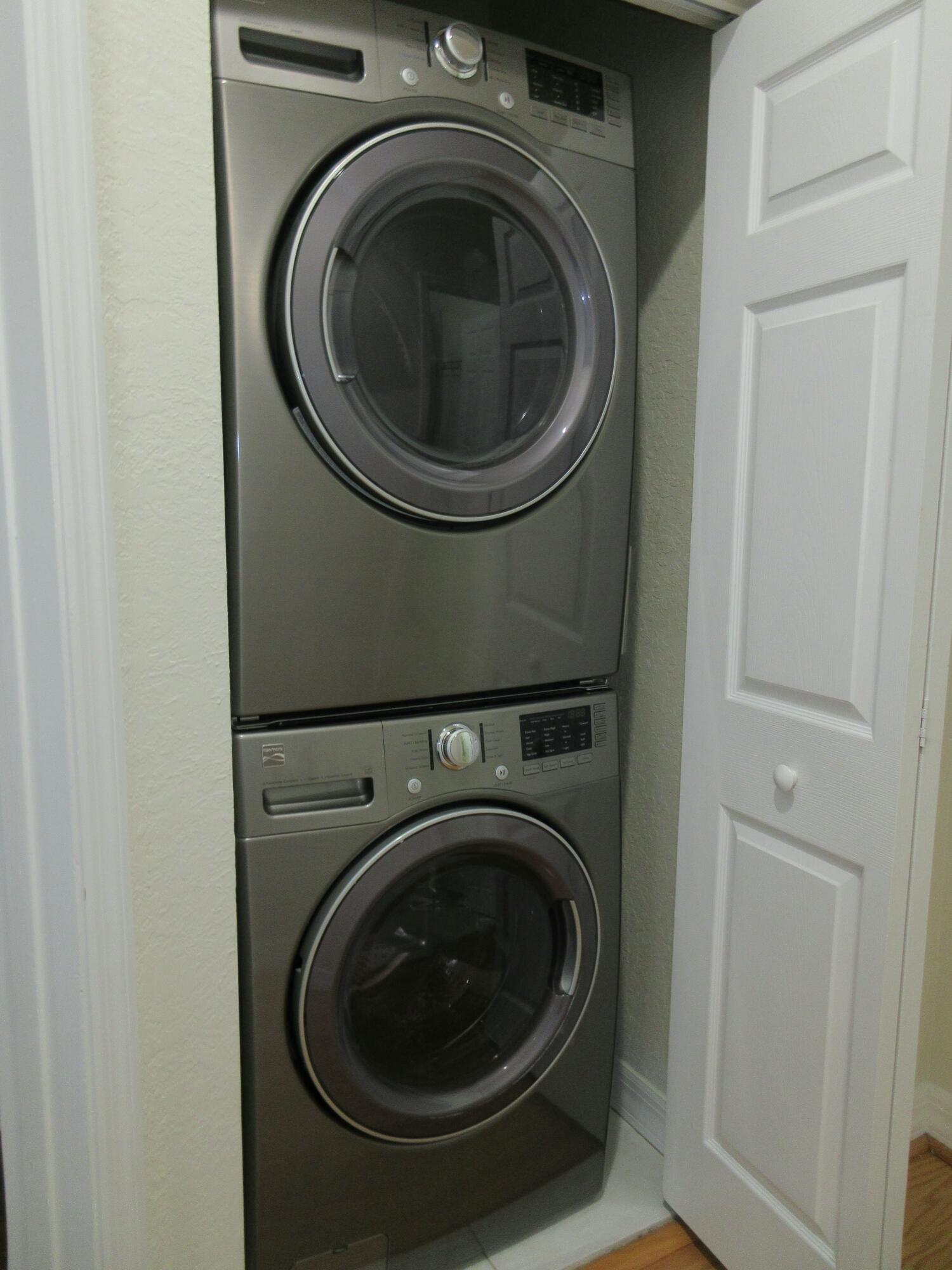 295 NE 5th Avenue 24