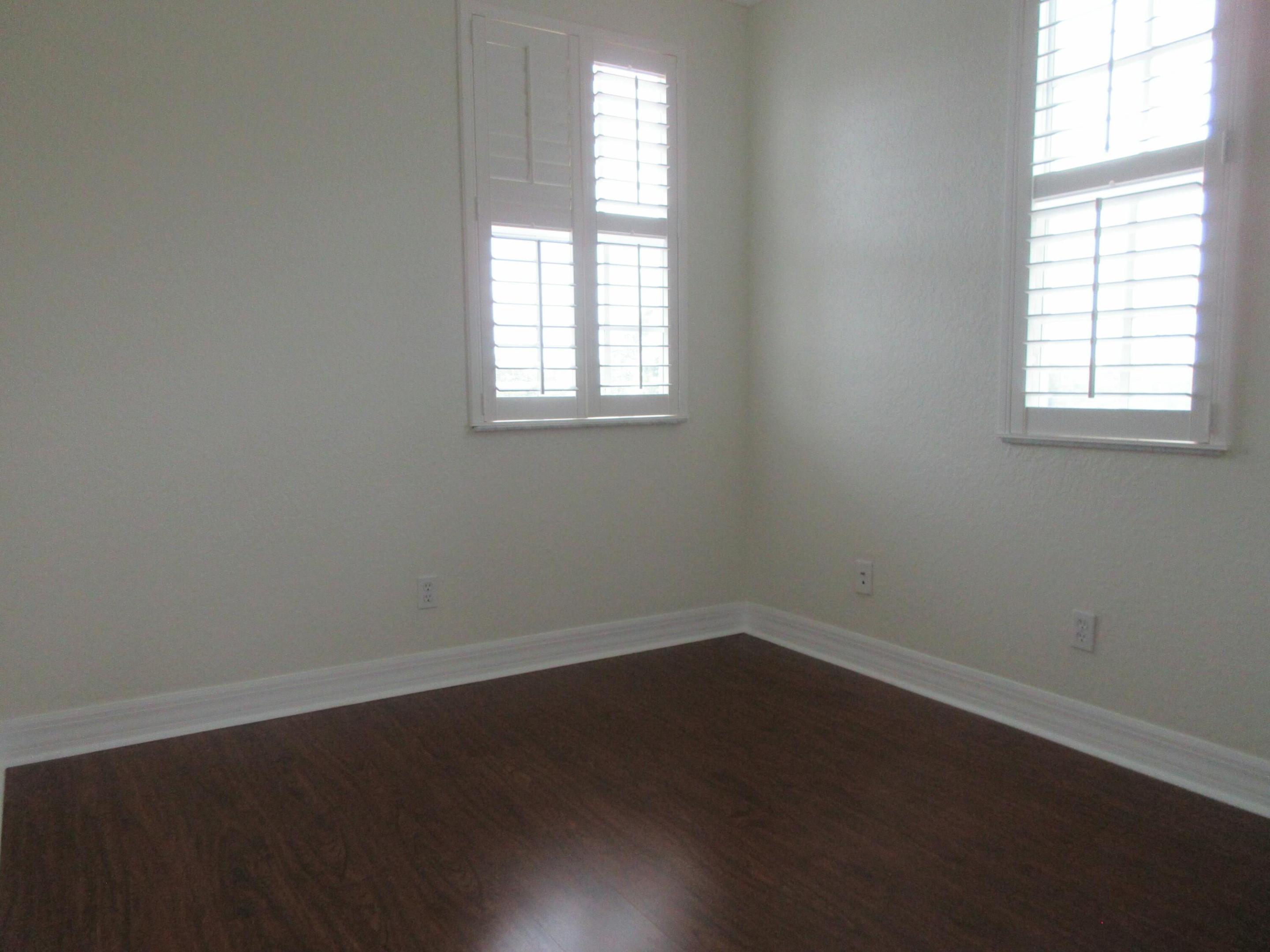 295 NE 5th Avenue 24